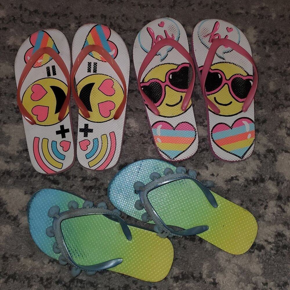 Girls Flipflops || 3 Pairs included || Good sz1-2